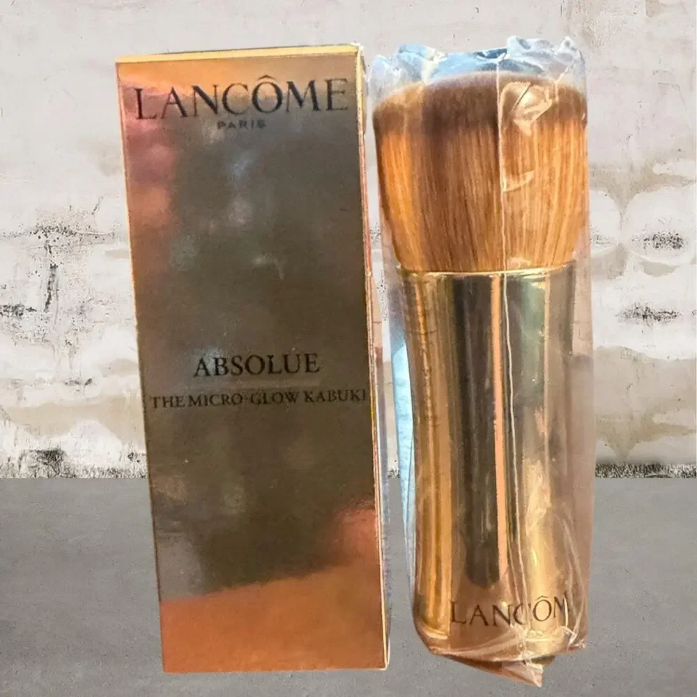 Lancôme Absolue The Micro-Glow Kabuki Brush